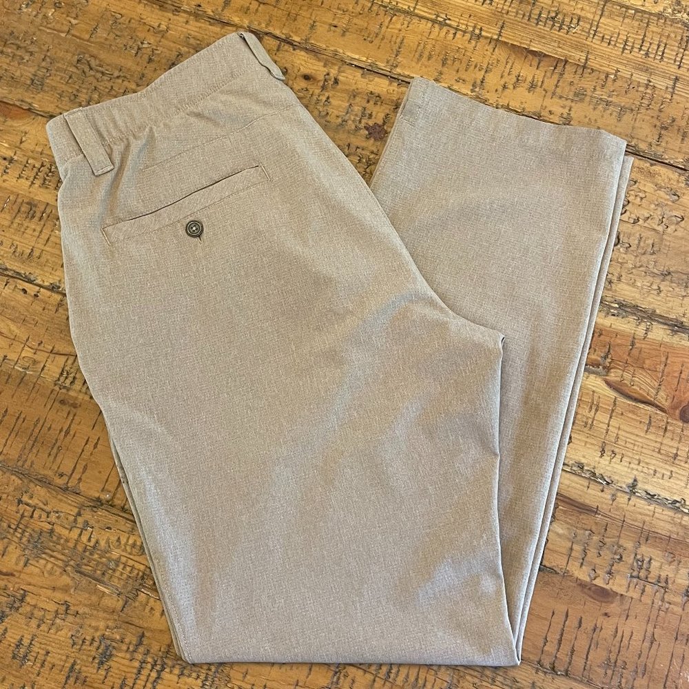 34x30 Under Armor Golf Pants